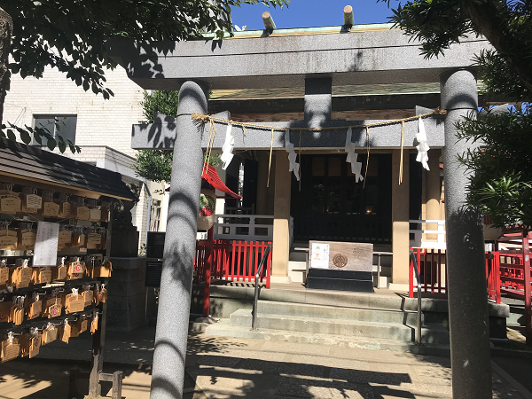 皆中稲荷神社で運気をUP!